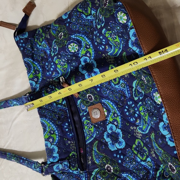 Stone Mountain Accessories Blue and Green Quilted Shoulder Bag - Picture 11 of 11